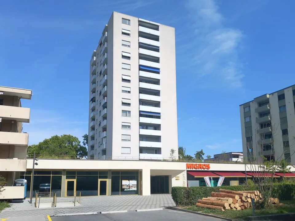 Renovierte 3- Zimmerwohnung in Spreitenbach zu vermieten!