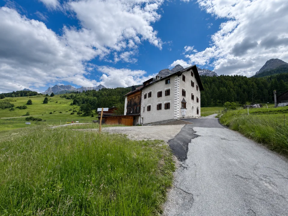 Schlossblick inklusive: Historisches Juwel in Tarasps bester Lage – Foto 9 von 9