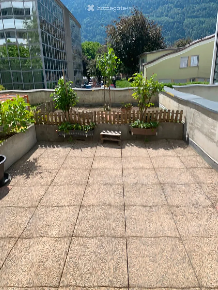Grand studio avec terrasse, à deux pas de la Gare