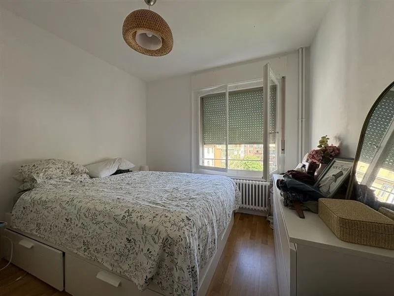 Schönes Apartment 2 Zimmer in der Nähe aller Einrichtungen