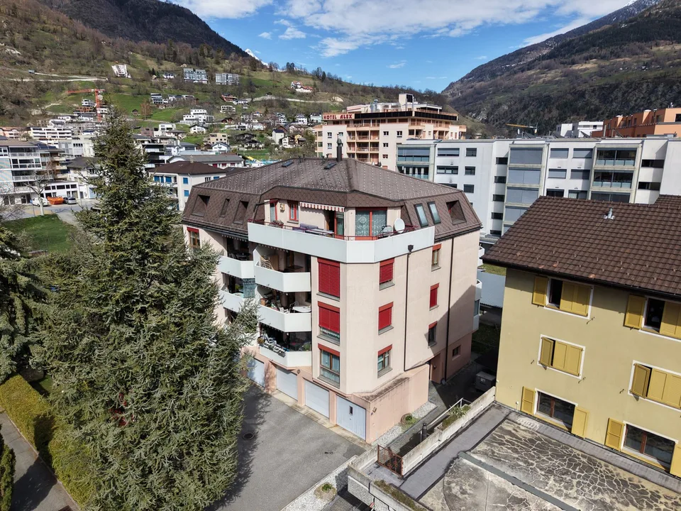 Spacious attic apartment with private lift and sunny terrace in Naters