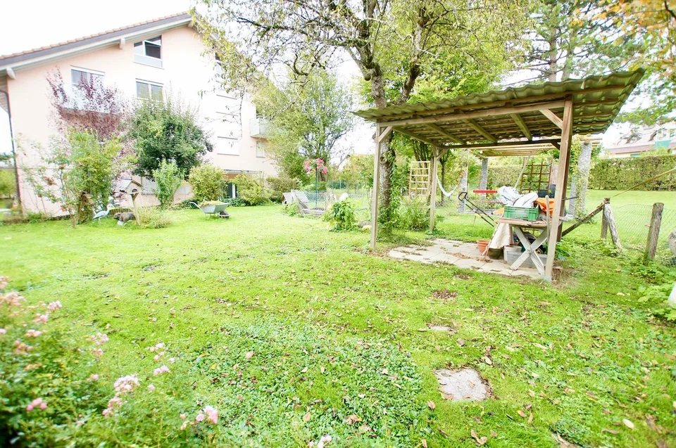Immobile ristrutturato nel 2016 con 6 appartamenti + 1 Bar-Ristorante