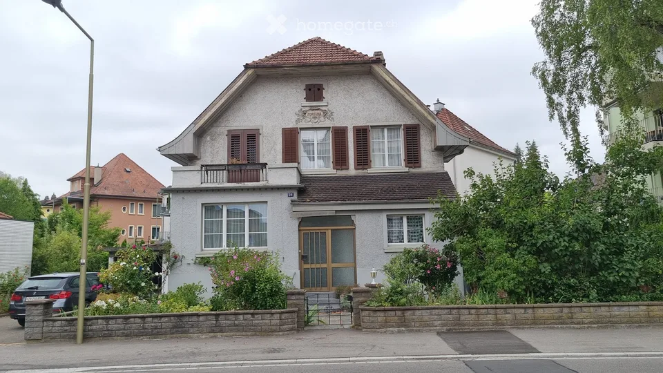 7.5 Zimmer-Einfamilienhaus - befristete Miete