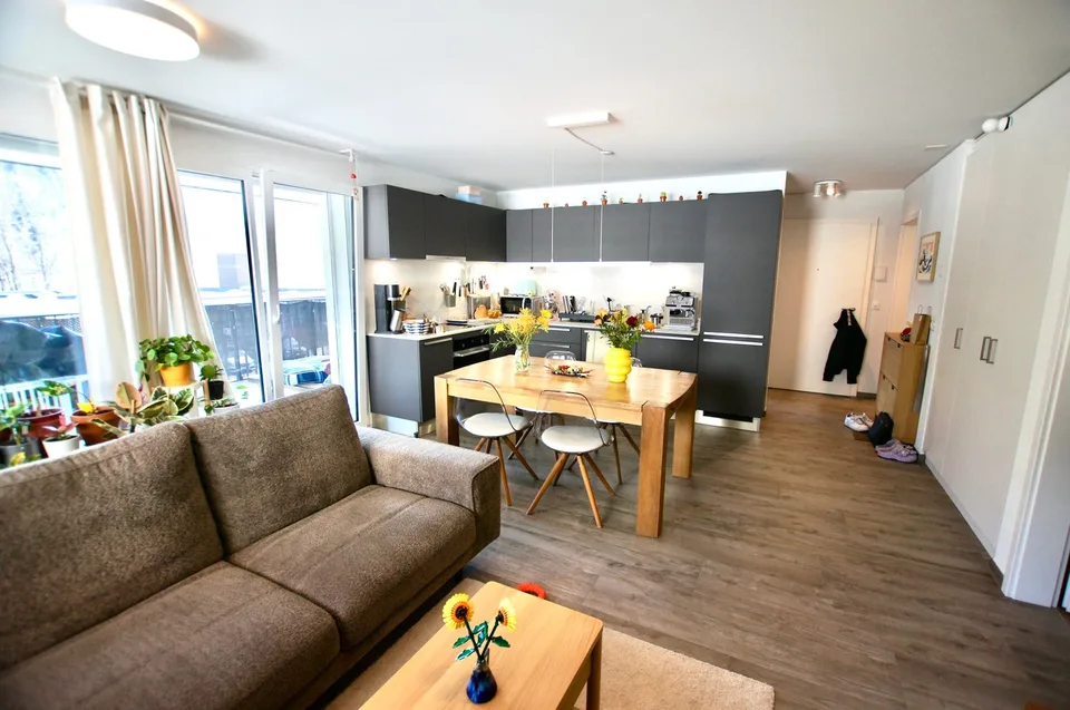 Magnifique appartement de 3,5 pièces à Remaufens, avec une place couverte