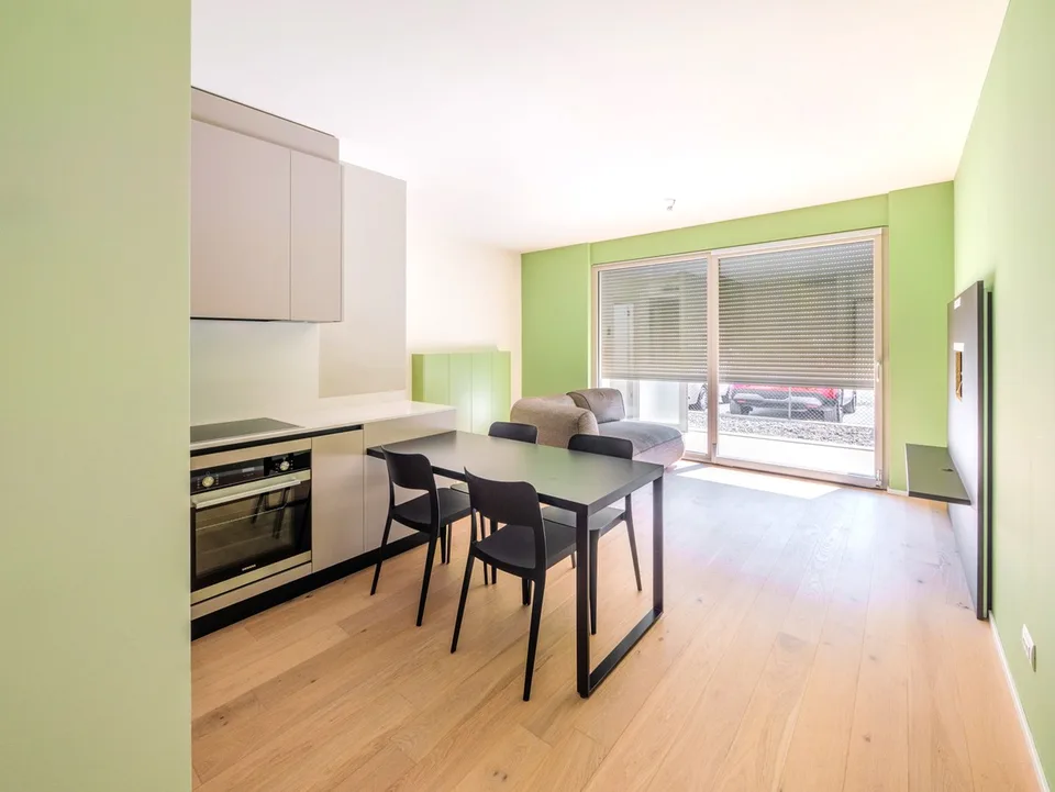 Appartement tout neuf de 2,5 pièces avec jardin privé et portique