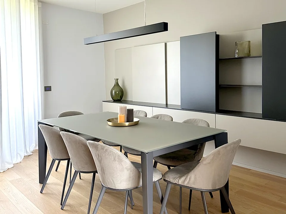 Attico duplex 4,5 ristrutturato a nuovo con rooftop panoramico.