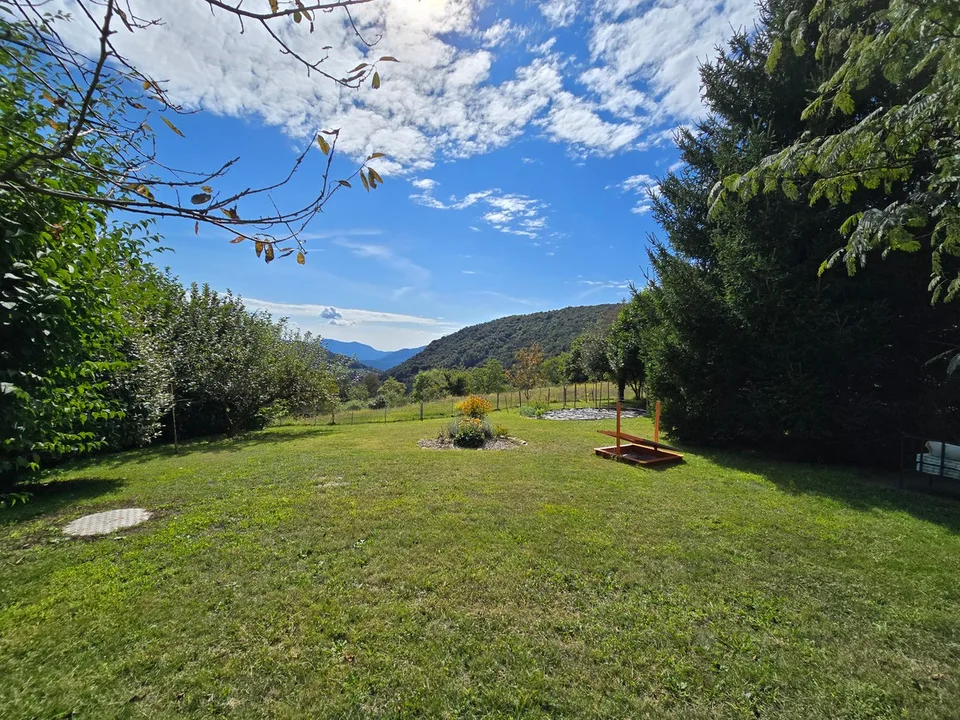 Villa exclusive 702 m² avec jardin et intimité à Miglieglia