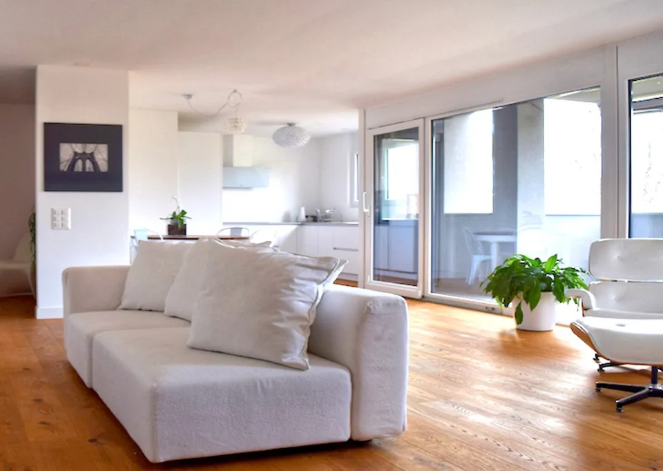 Modernes 3,5-Zimmer-Apartment mit Garten und separates Studio