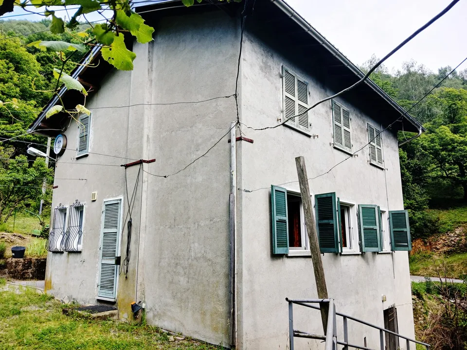 Grotte 6,5 mit Restaurantbereich, Zimmern und großem Grundstück