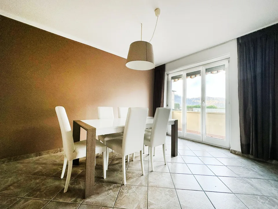 Elegantes 3,5-Zimmer-Wohnung mit Terrasse und Balkon in ruhiger Lage