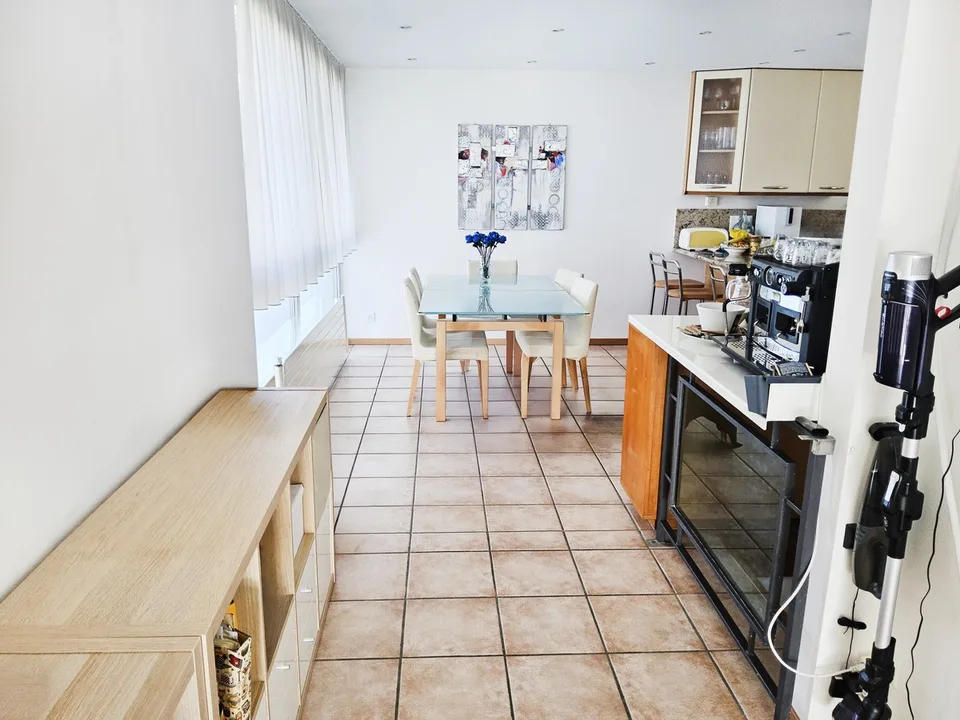 Maison indépendante 5,5 avec jardin et espaces commerciaux