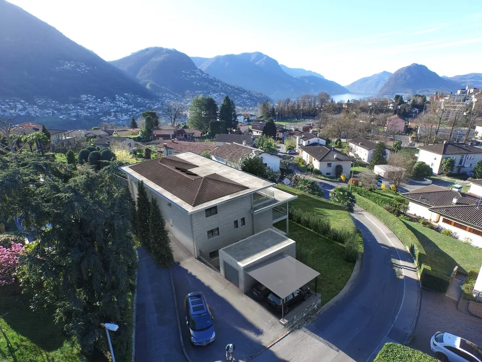 Raffinato 3,5 locali di alto standing con terrazza abitabile