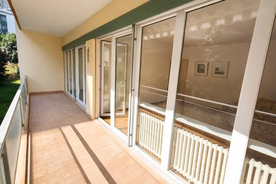 Gradevole luminoso appartamento 2,5 locali con ampio balcone
