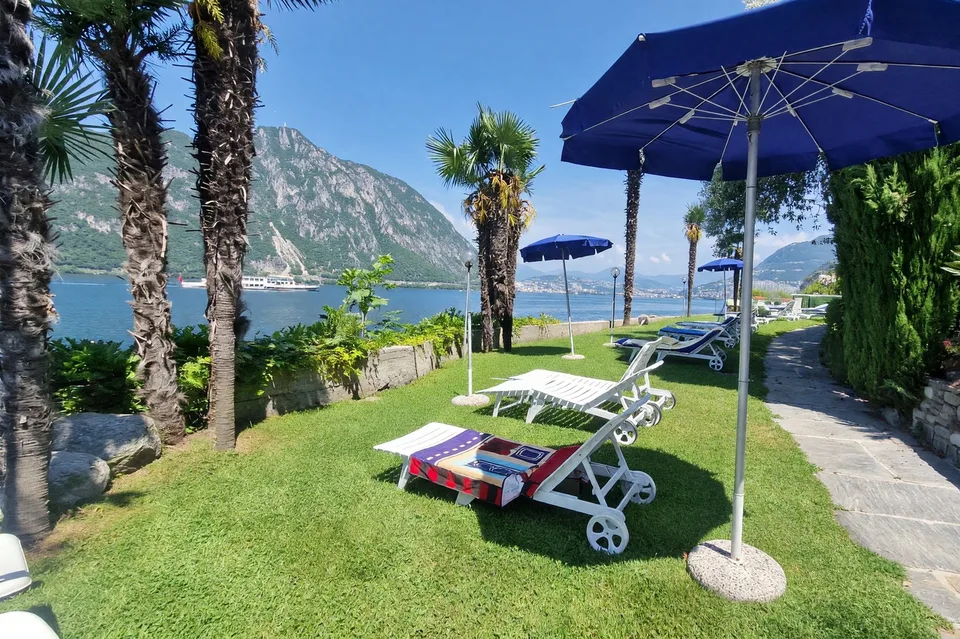 Bellissimo 2,5 locali con terrazza vista lago in residence di vacanza