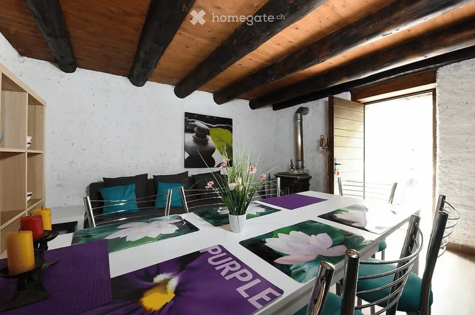 Rustique en pierre à Corippo – Charme tessinois authentique, Revenu annuel via Airbnb de 30 000 fr.
