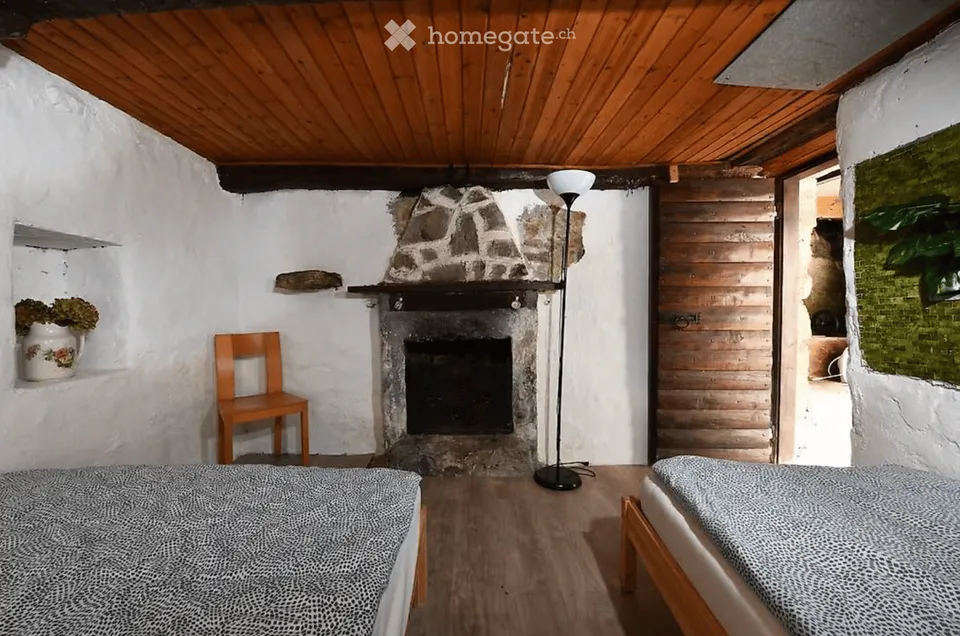 Rustique en pierre à Corippo – Charme tessinois authentique, Revenu annuel via Airbnb de 30 000 fr.