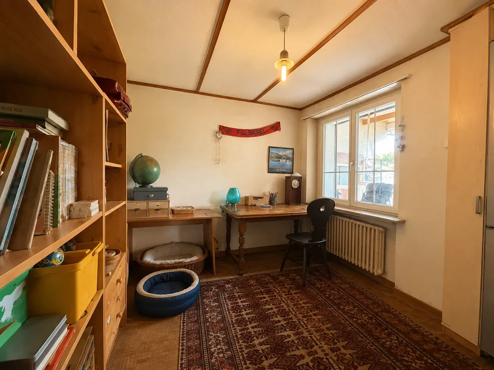 Grosszügiges Einfamilienhaus mit vielseitigen Nutzungsmöglichkeiten
