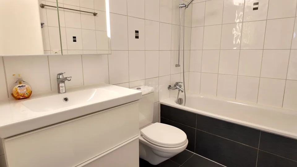 Schönes renoviertes Apartment mitten in der Natur – Foto 10 von 13