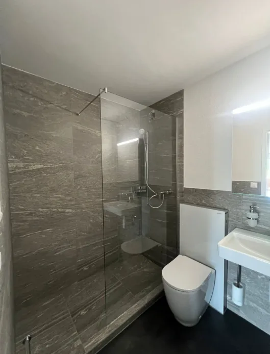 Appartamento moderno di 2,5 locali vicino al lago