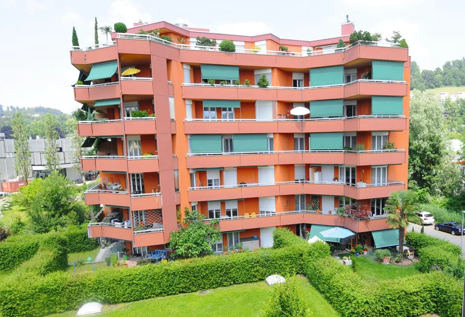 Grosszügige 3.5 Zimmerwohnung in Seenähe