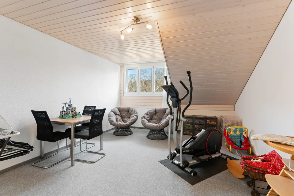 Appartement mansarde exclusif 5½ pièces avec ascenseur directement dans l'appartement – photo 9 sur 17