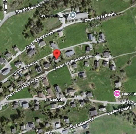 *Maison individuelle avec vue sur les montagnes*