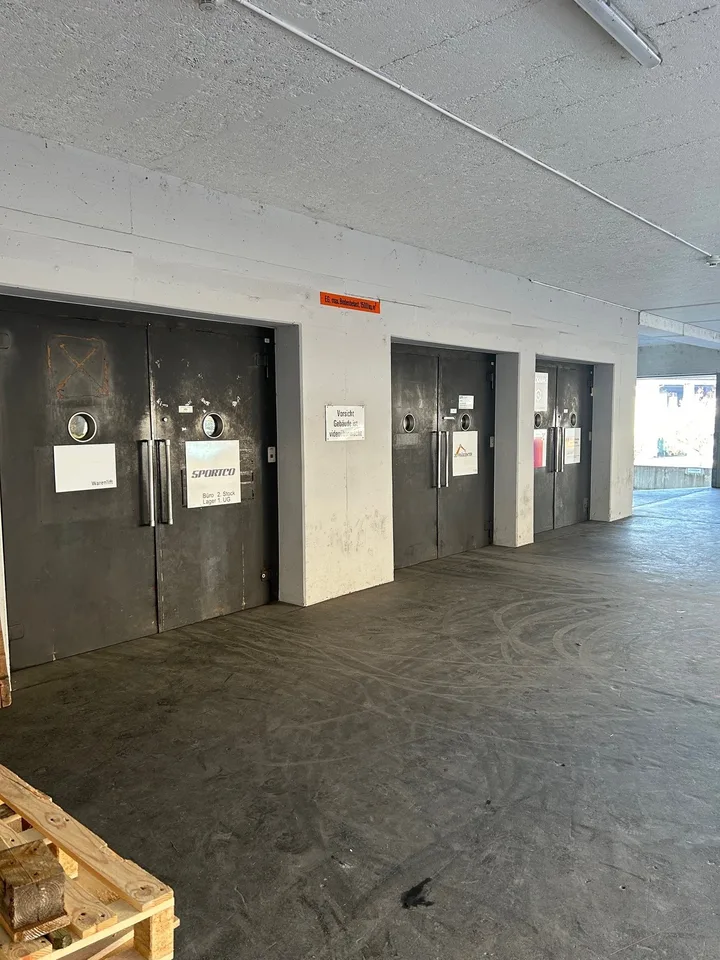 Top ausgebaute Gewerbe-/Büroräume – Foto 8 von 11