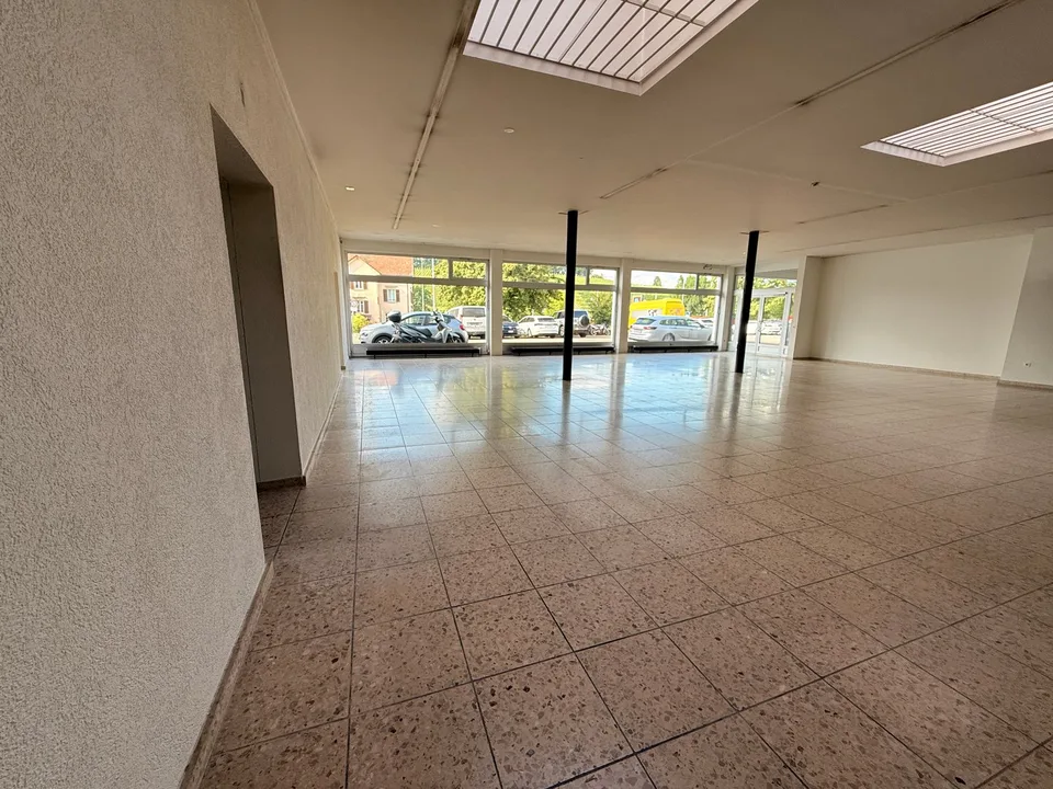 Posizione top stazione di Au ZH: superficie commerciale 24m2 to 234m2 in affitto!