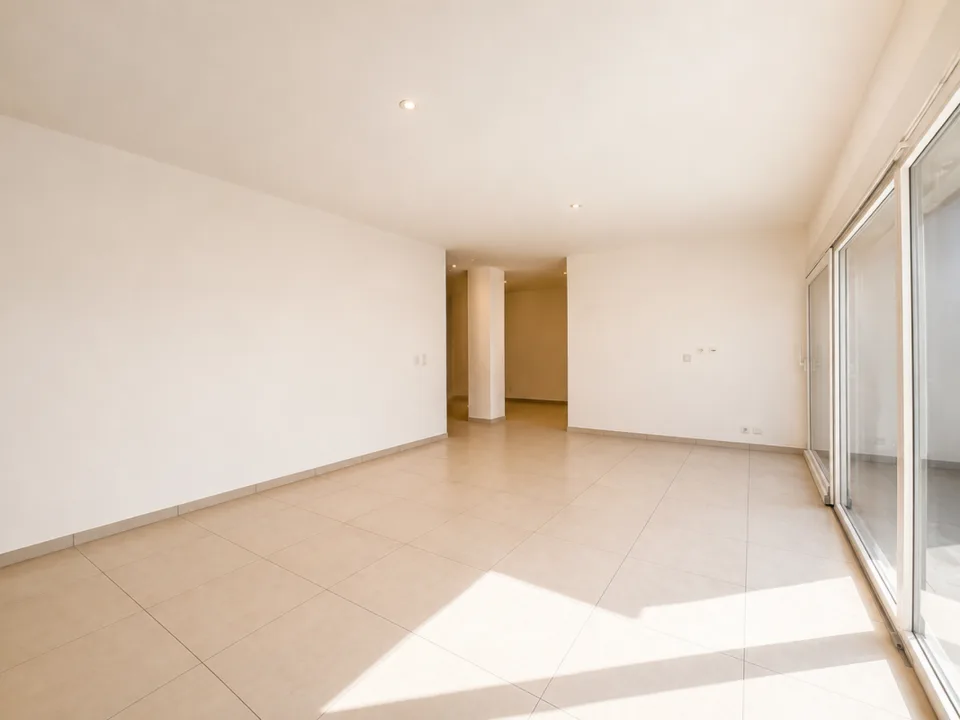 Ampio e luminoso appartamento di 5.5 locali con terrazza