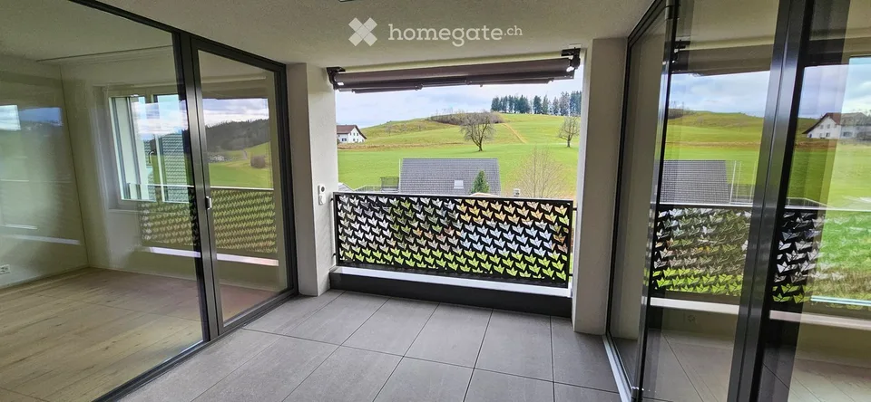 Moderne 3.5-Zimmer-Wohnung mit Aussicht in Goldingen