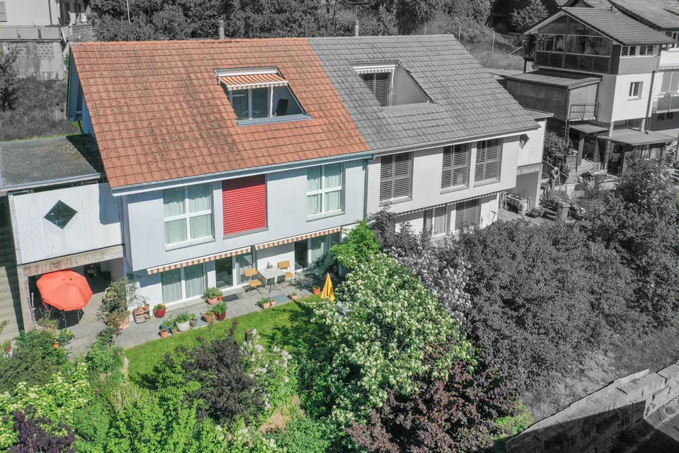 Gute Lage/Moderne Haustechnik/Schöner Garten mit viel Privatsphäre