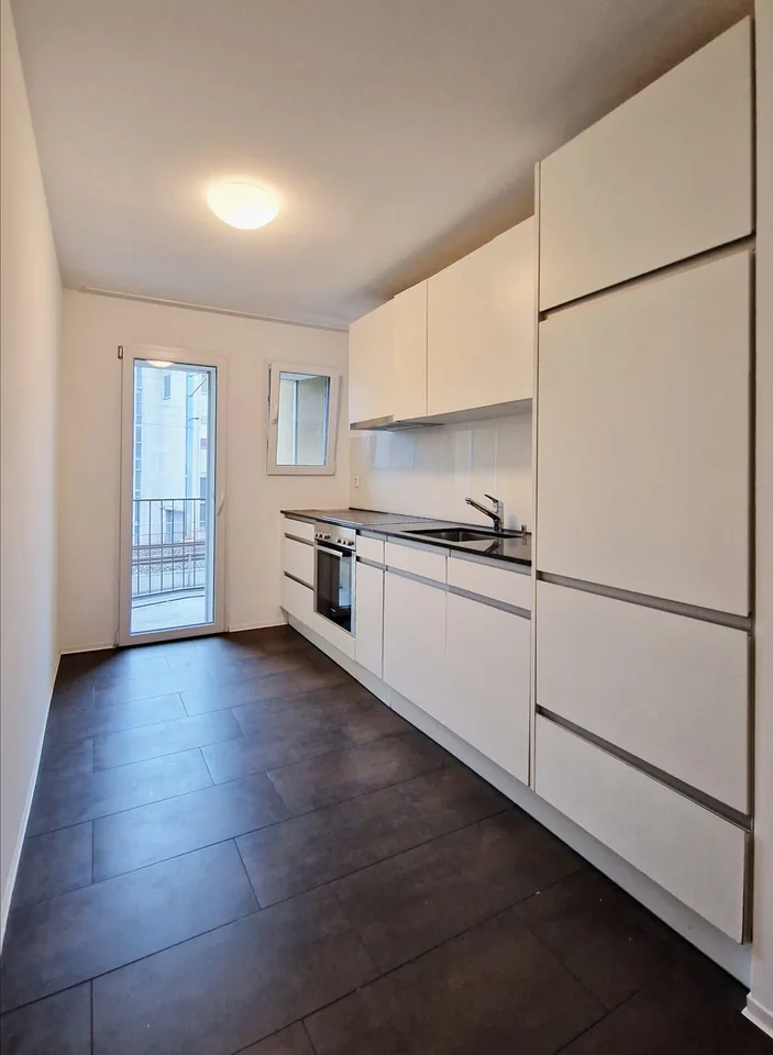 Charming 3.5-room apartment in Emmen with balcony