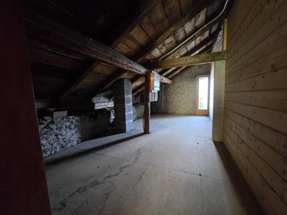 Doppelhaus mit 3.5 Zimmern / Garten, Keller und Garage inklusive – Foto 9 von 9
