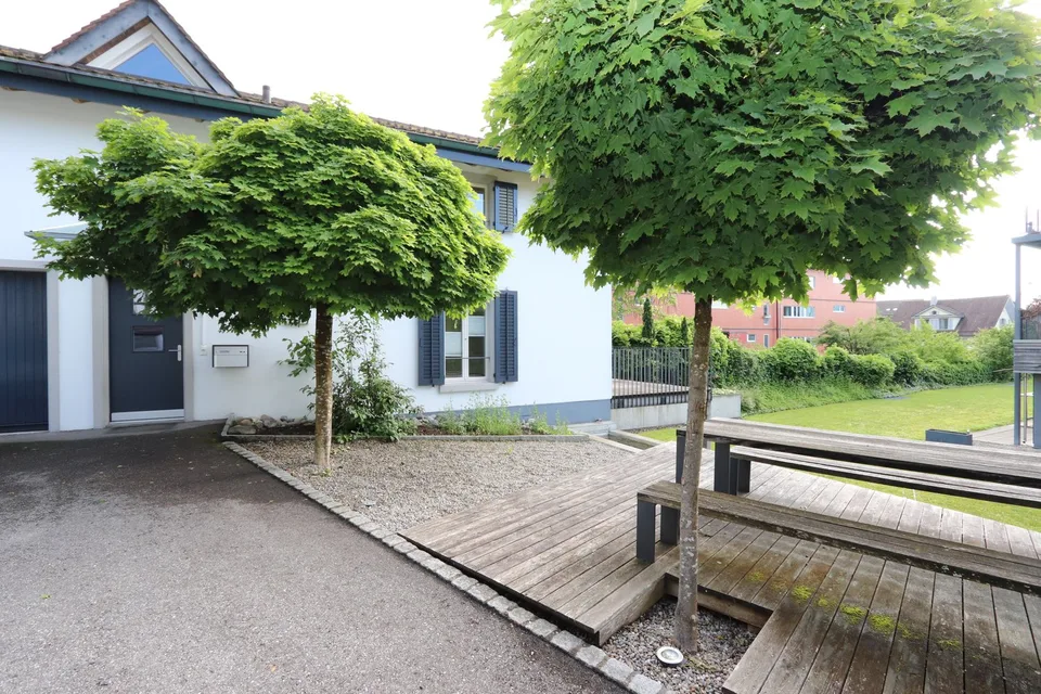 5.5-Zimmer-Einfamilienhaus mit Lift und grosser Terrasse
