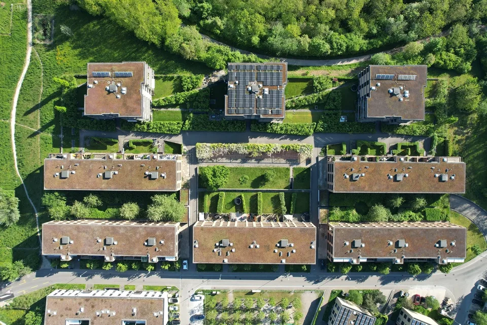 EINZIGARTIGE GARTENRESIDENZ | WOHNEN IN IDYLLISCHER PARKLANDSCHAFT