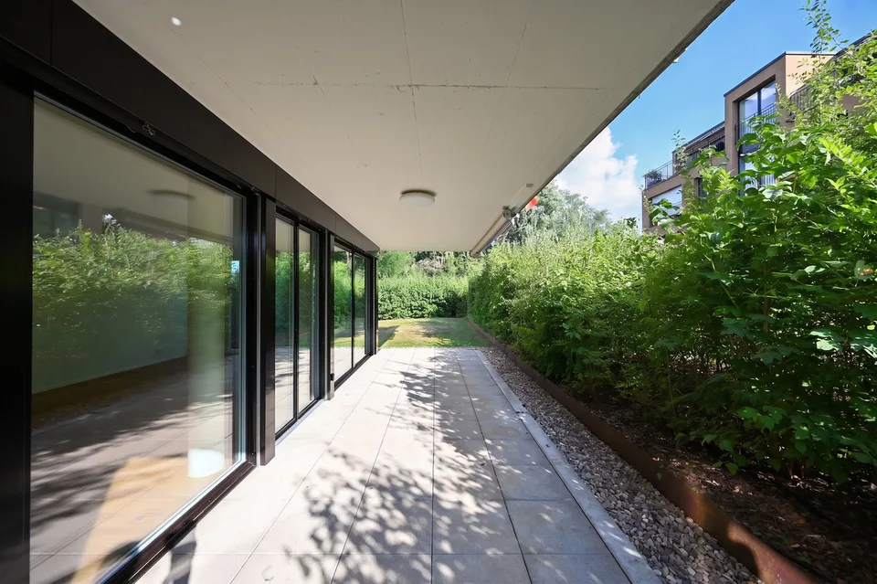 EINZIGARTIGE GARTENRESIDENZ | WOHNEN IN IDYLLISCHER PARKLANDSCHAFT