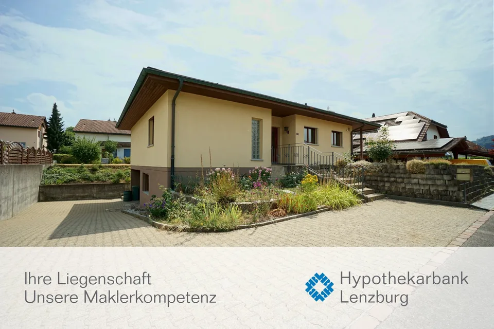 Freistehendes 5.5-Zimmer Einfamilienhaus mit vielseitigem Um- und Ausbaupotenzial