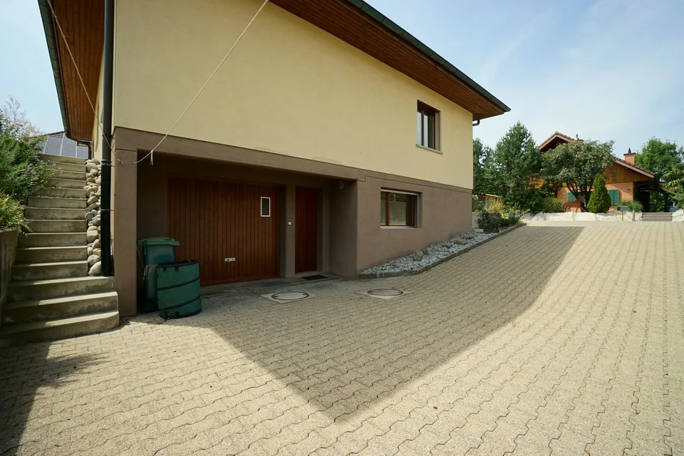 Casa unifamiliare di 5,5 locali con potenziale di ristrutturazione e ampliamento polivalente