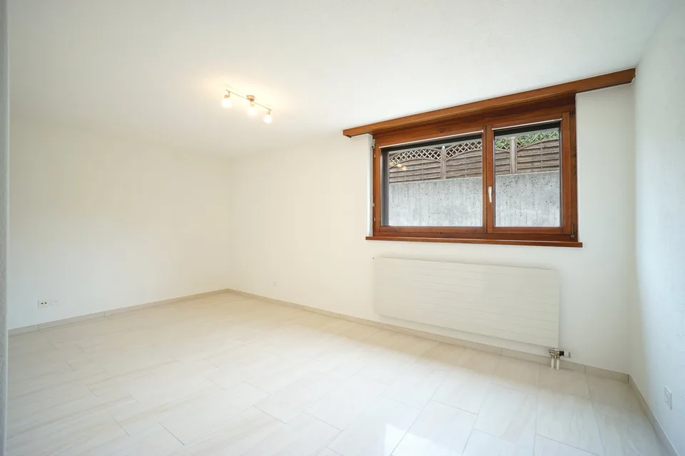 Freistehendes 5.5-Zimmer Einfamilienhaus mit vielseitigem Um- und Ausbaupotenzial – Foto 17 von 24