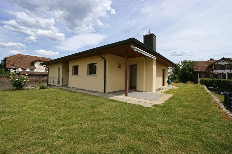 Casa unifamiliare di 5,5 locali con potenziale di ristrutturazione e ampliamento polivalente