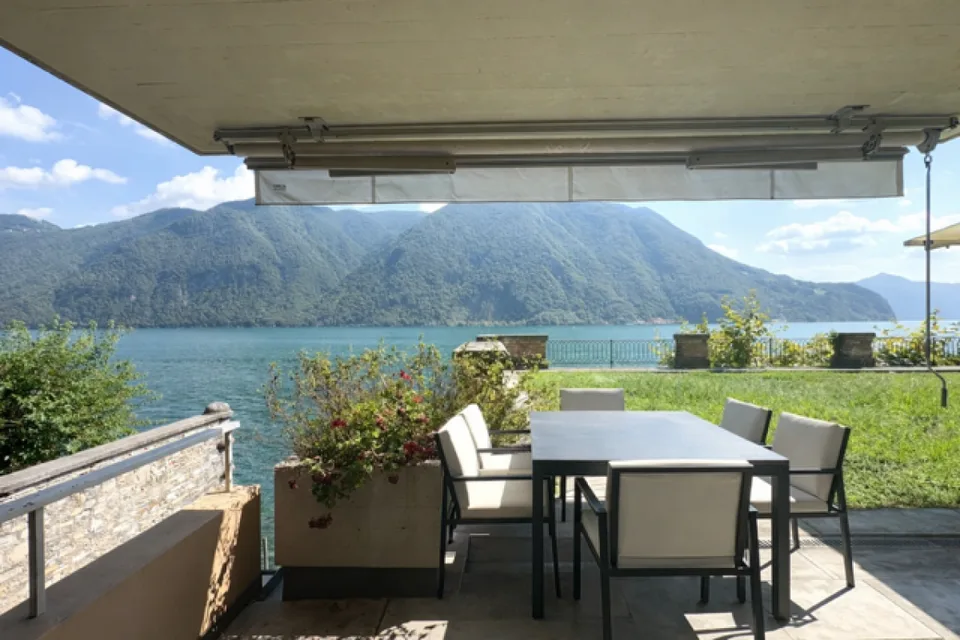 Luminoso appartamento in posizione strepitosa a lago