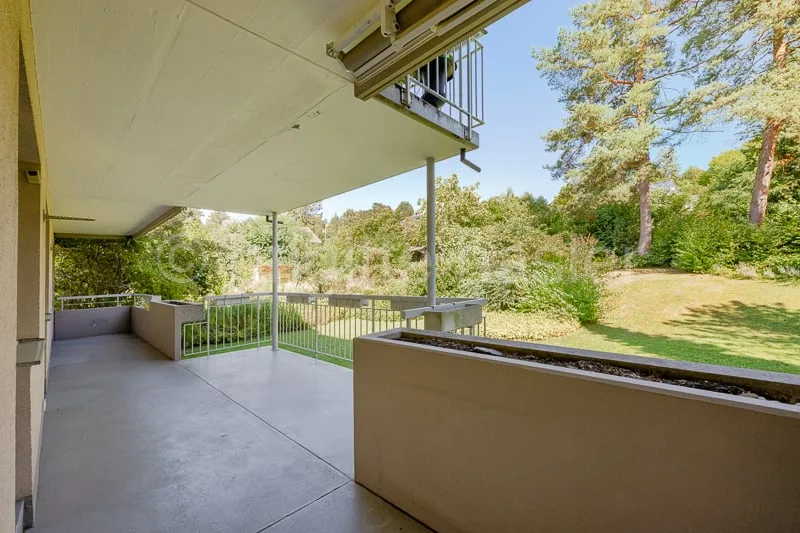 Appartamento di proprietà di 6,5 locali con grande giardino in zona residenziale familiare
