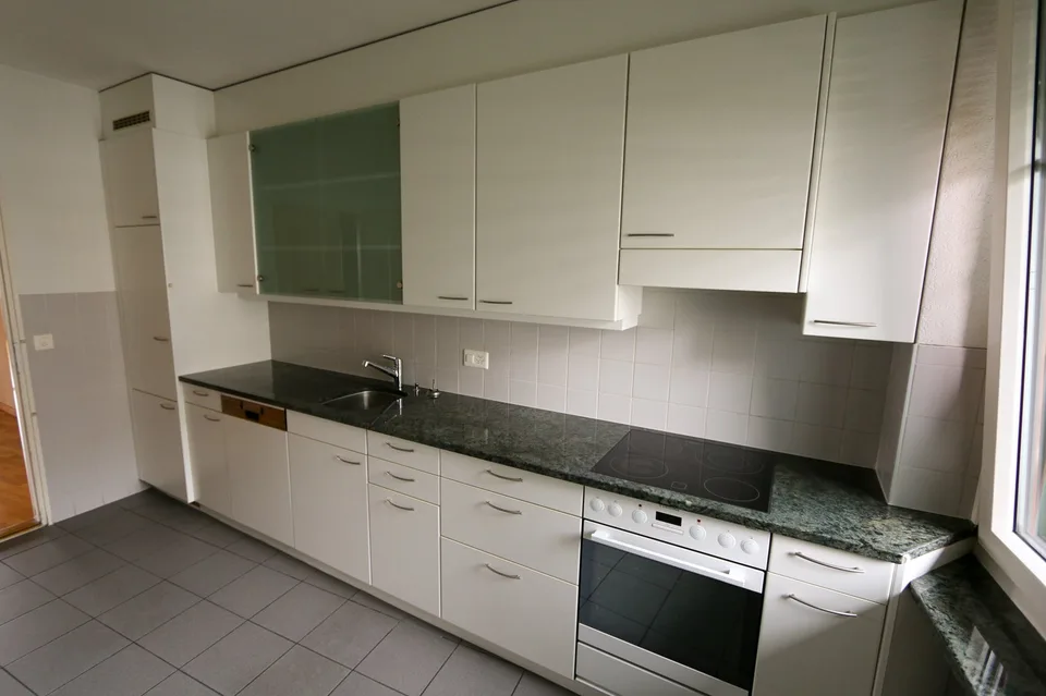 Appartamento 3 locali con balcone e camino a Berna