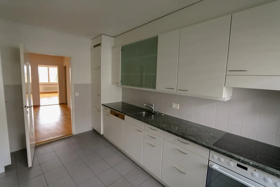 Appartamento 3 locali con balcone e camino a Berna