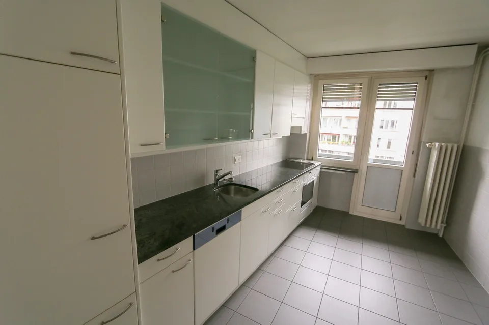 Charmante 3-Zimmer-Wohnung mit Balkon und Cheminée in Bern