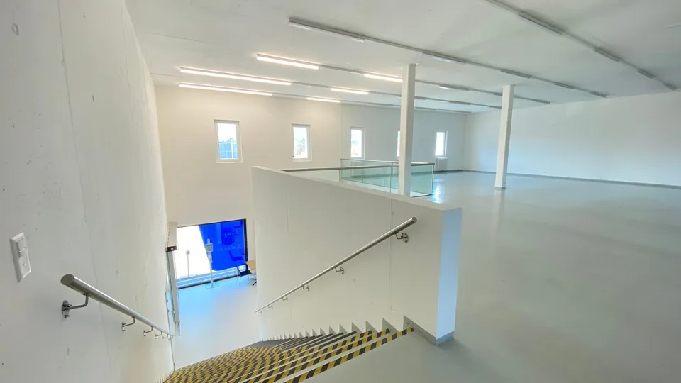 220 m² für Büro, Showroom oder Dienstleistung in Zuchwil mit optimalem Autobahnanschluss