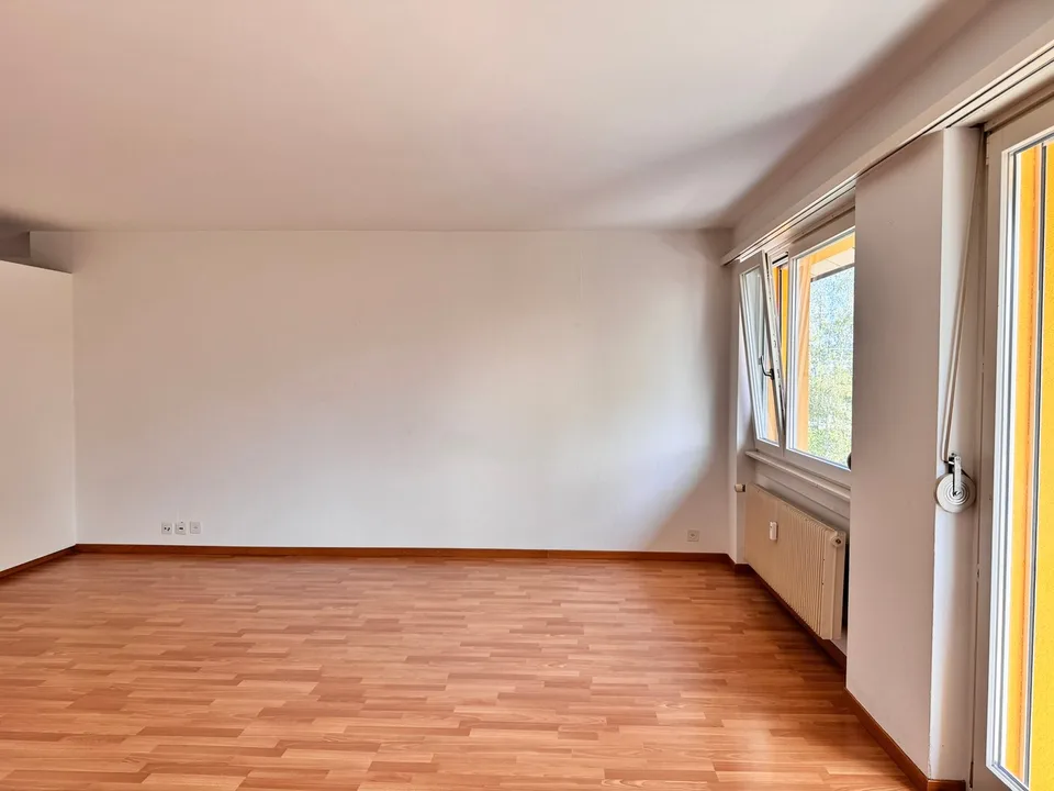 Bright 4.5-room apartment with balcony in Moosseedorf