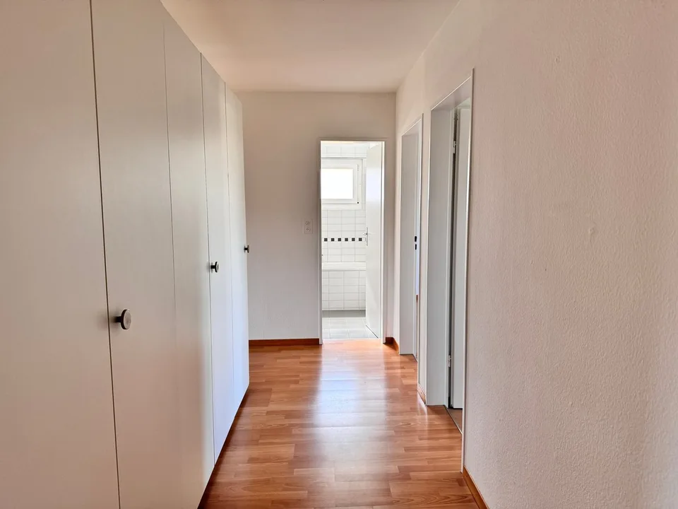 Bright 4.5-room apartment with balcony in Moosseedorf