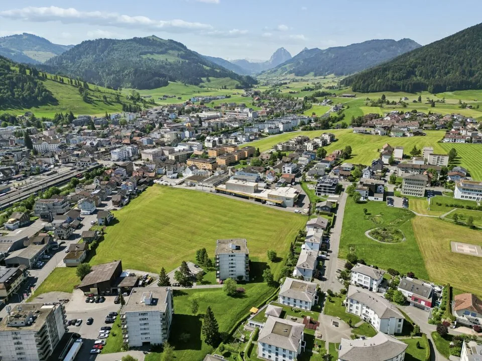 Appartement 4,5 pièces dans un emplacement central et idyllique – photo 12 sur 13