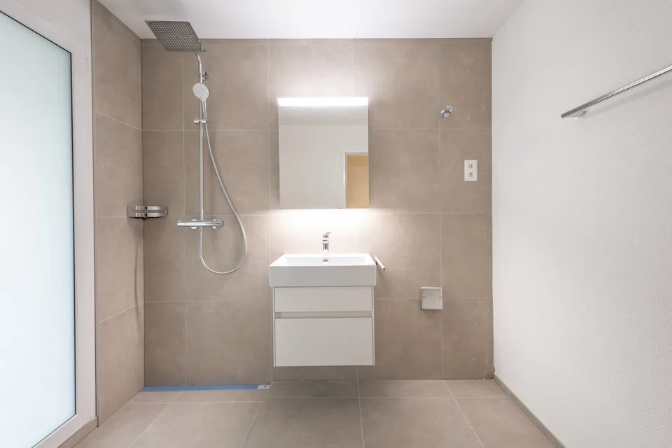 Habitation moderne – Appartement neuf de 4,5 pièces de haute qualité à Zürich-Seebach